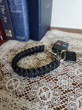 Black Paracord Keychain Wrist Loop - Unbranded